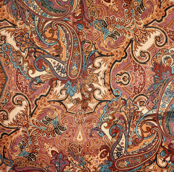 Comfy Difur Paisley