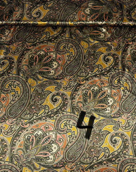 A la Ville Velvet Paisley 4